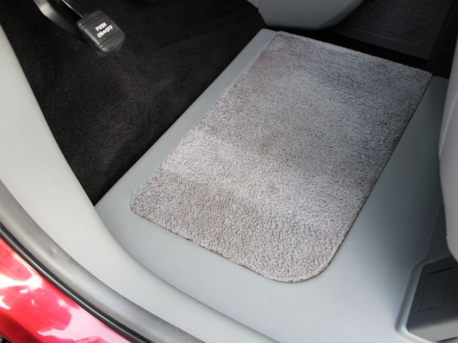 2018 Toyota Sienna LE VMI Legend II