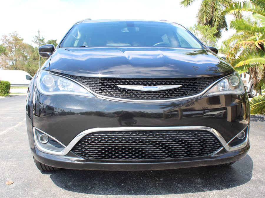 2020 Chrysler Pacifica Touring L