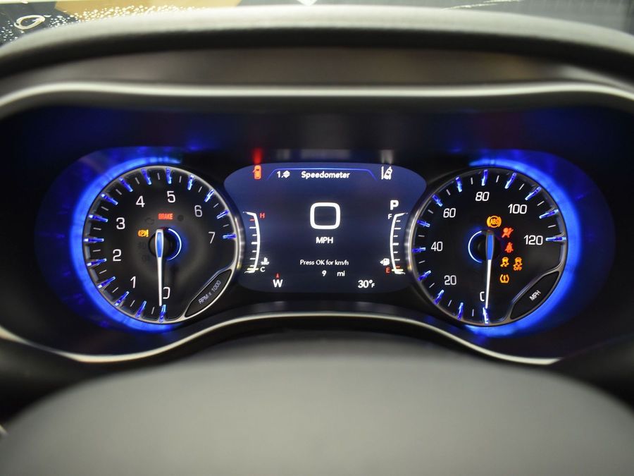 2025 Chrysler Pacifica Select