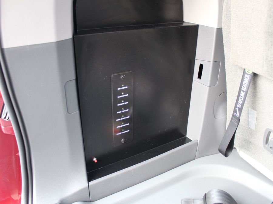 2018 Toyota Sienna LE VMI Legend II