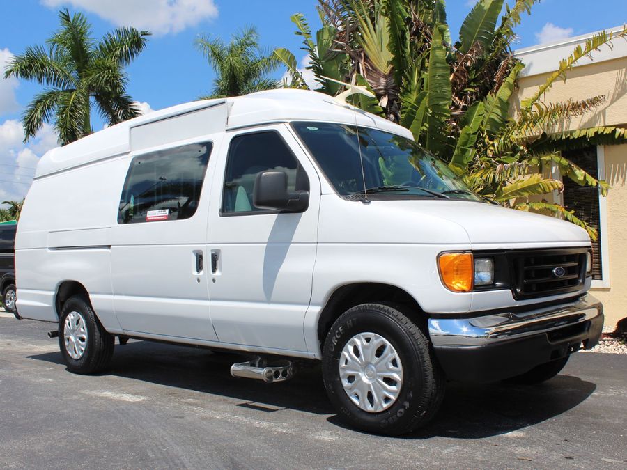 2005 Ford E-Series E-250