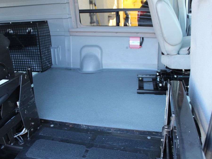 2005 Ford E-Series E-250