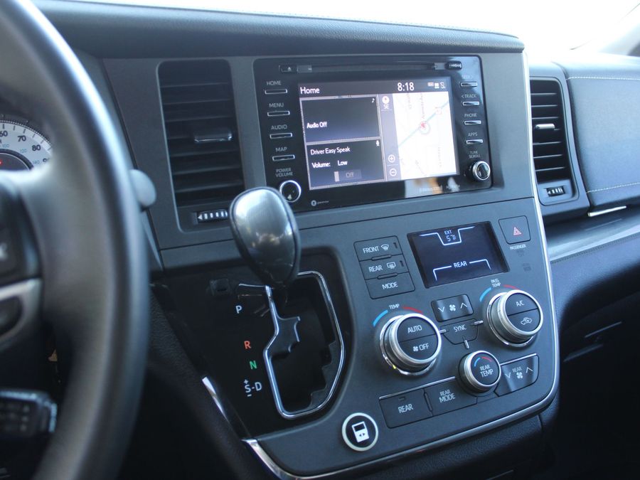 2018 Toyota Sienna SE