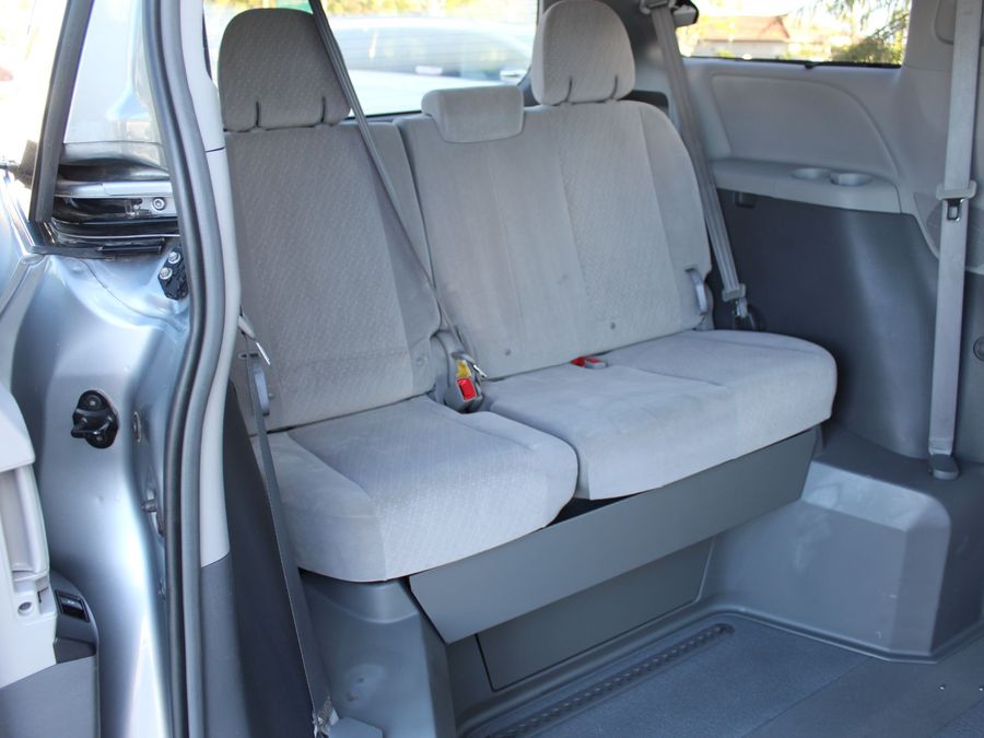 2017 Toyota Sienna LE Mobility