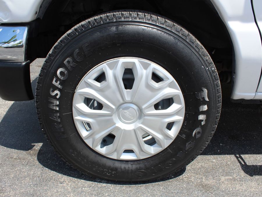 2005 Ford E-Series E-250