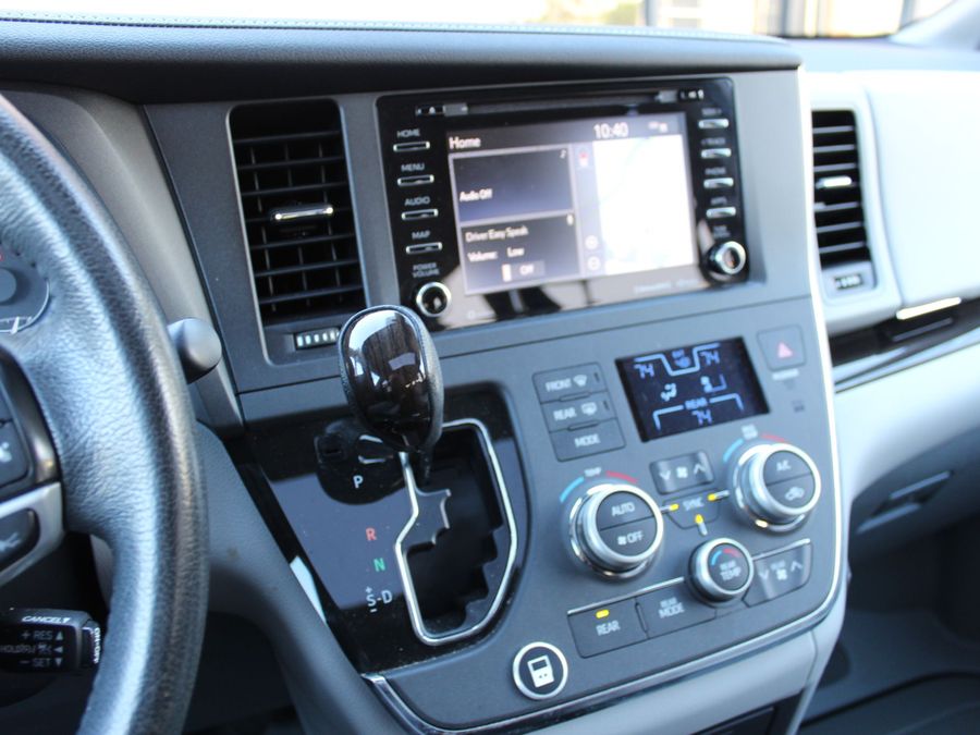 2019 Toyota Sienna XLE Premium