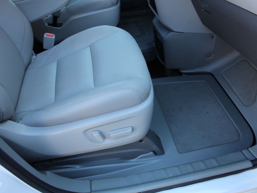 2019 Toyota Sienna XLE Premium