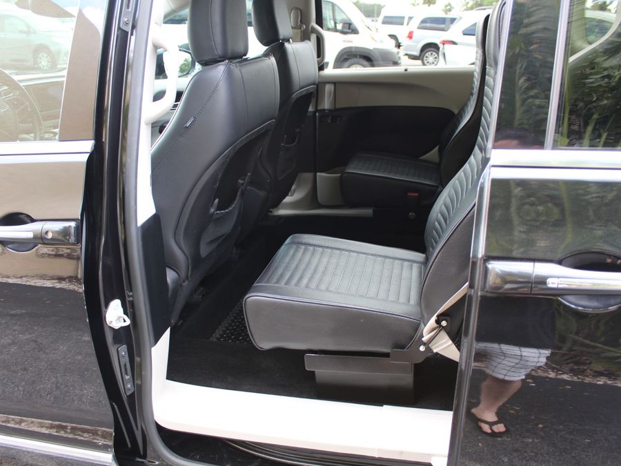 2020 Chrysler Pacifica Touring L