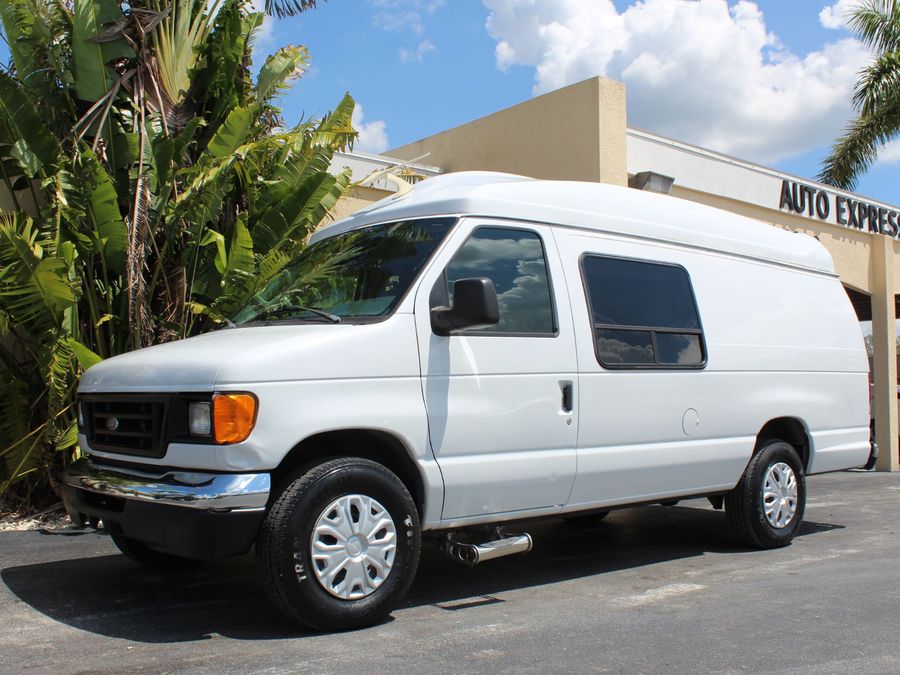 2005 Ford E-Series E-250