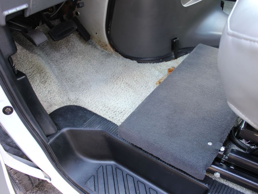 2005 Ford E-Series E-250