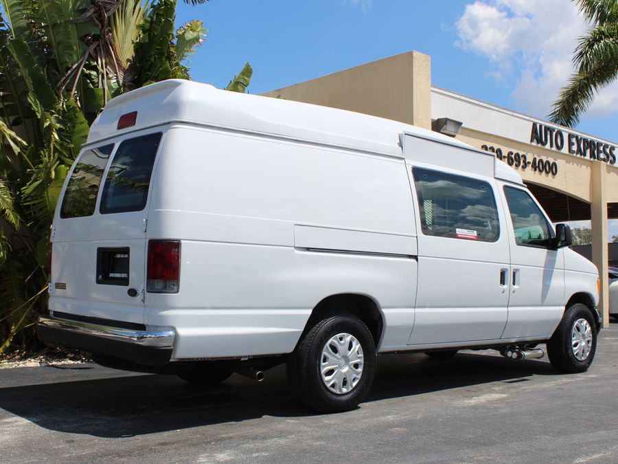 2005 Ford E-Series E-250