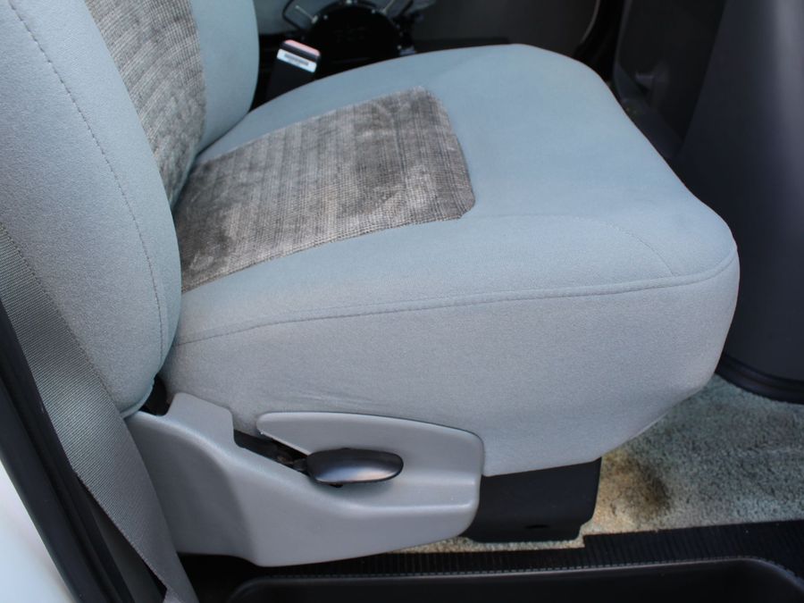 2005 Ford E-Series E-250