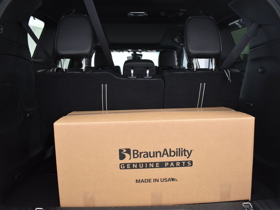 2025 Chrysler Pacifica Select