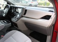 2018 Toyota Sienna LE VMI Legend II