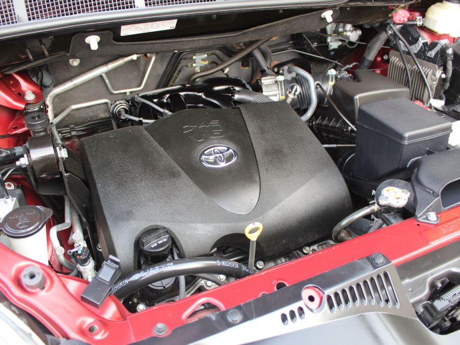 2018 Toyota Sienna LE VMI Legend II