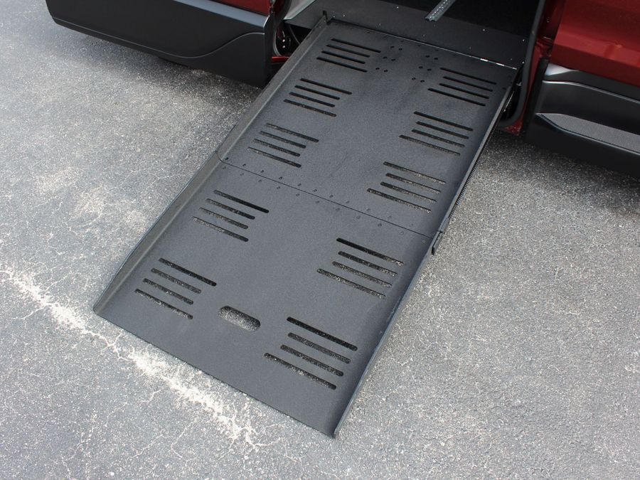 2018 Toyota Sienna LE VMI Legend II