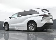 2024 Toyota Sienna XLE 7-Passenger