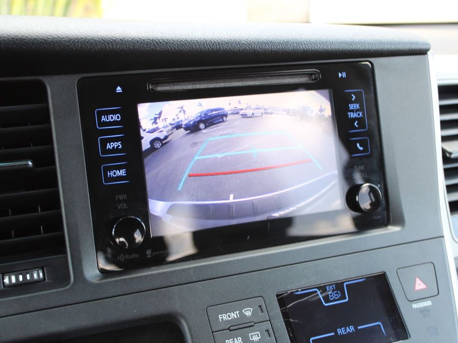 2017 Toyota Sienna LE Mobility