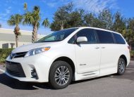 2019 Toyota Sienna XLE Premium