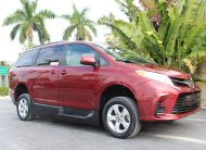 2018 Toyota Sienna LE VMI Legend II