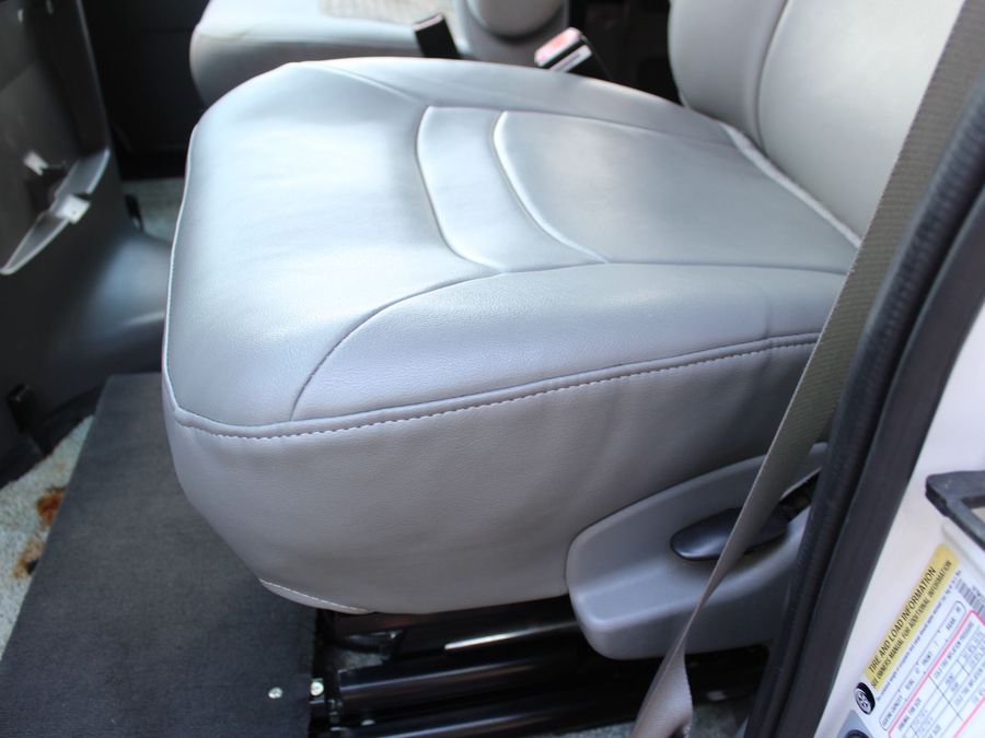 2005 Ford E-Series E-250