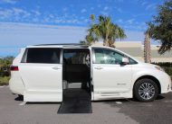 2019 Toyota Sienna XLE Premium