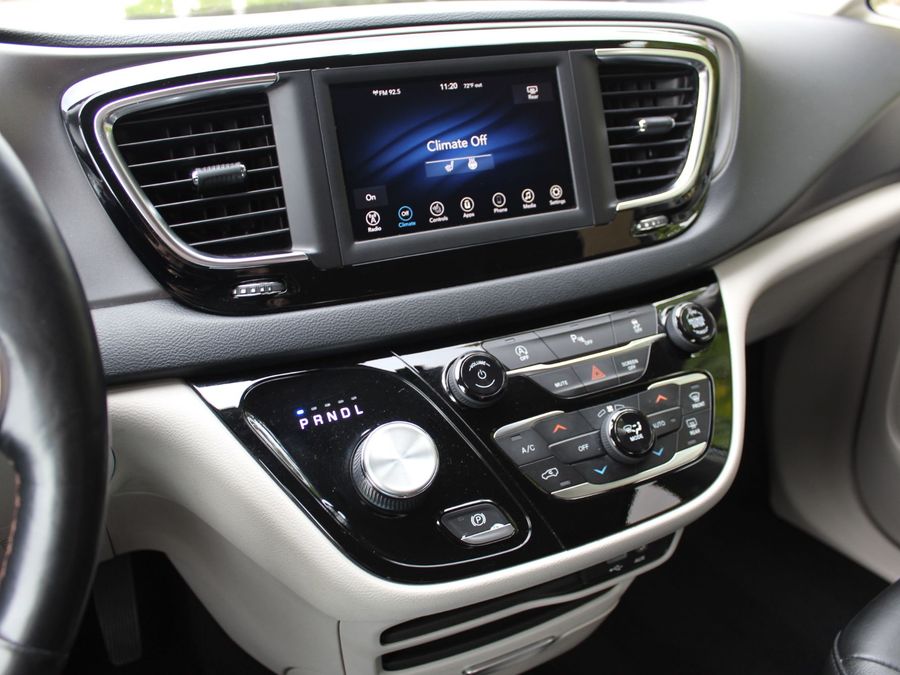 2020 Chrysler Pacifica Touring L