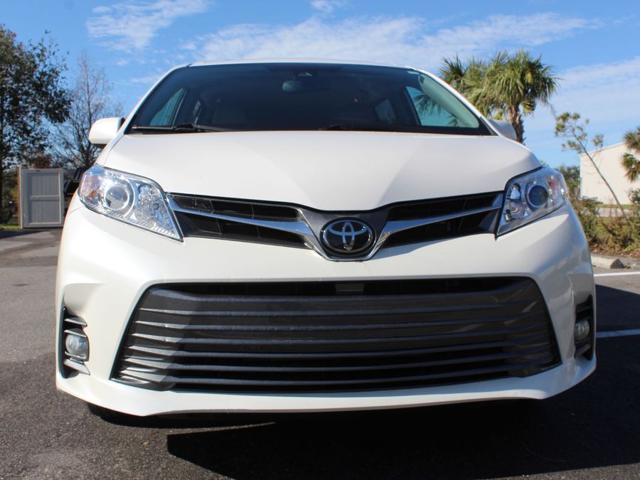 2019 Toyota Sienna XLE Premium
