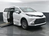 2024 Toyota Sienna XLE 7-Passenger