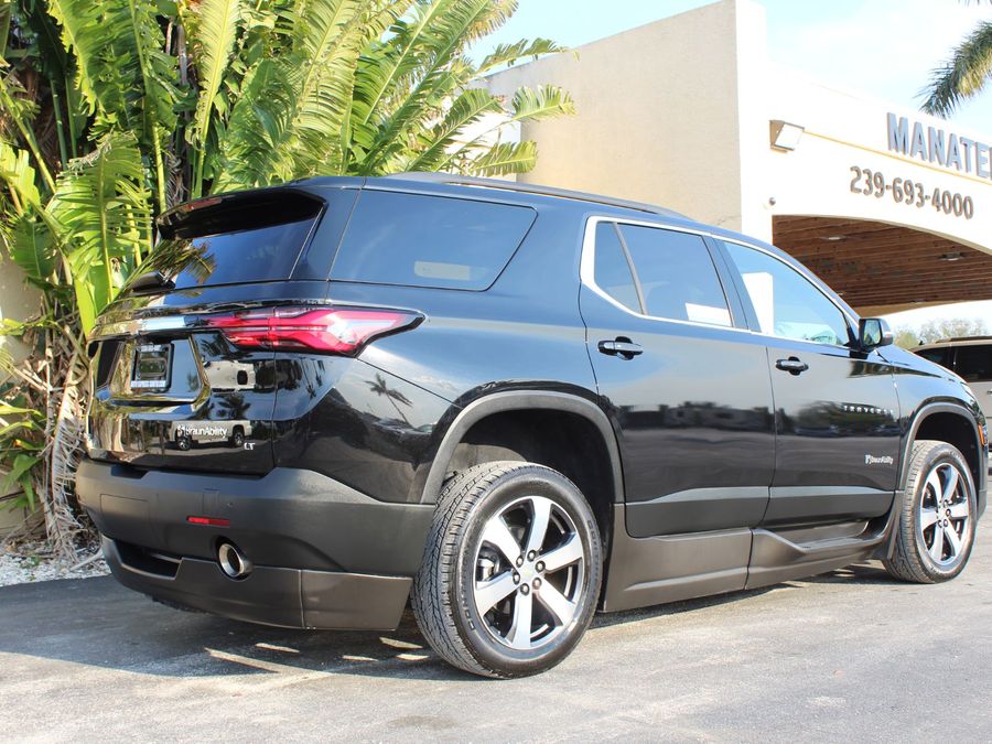 2022 Chevrolet Traverse LT Leather
