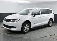 2025 Chrysler Voyager LX