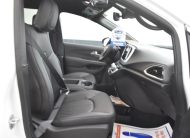 2025 Chrysler Voyager LX