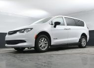 2025 Chrysler Voyager LX