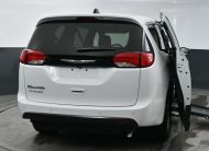 2025 Chrysler Voyager LX