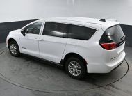 2025 Chrysler Voyager LX