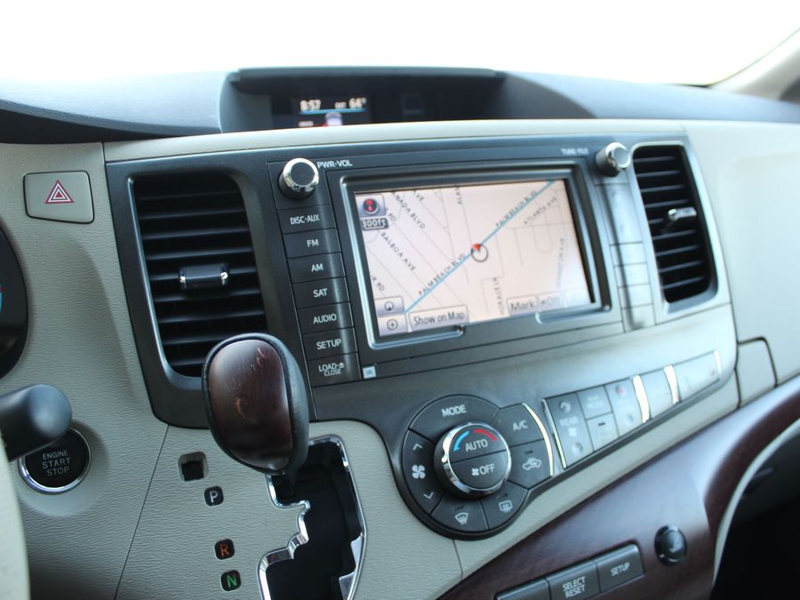 2014 Toyota Sienna XLE