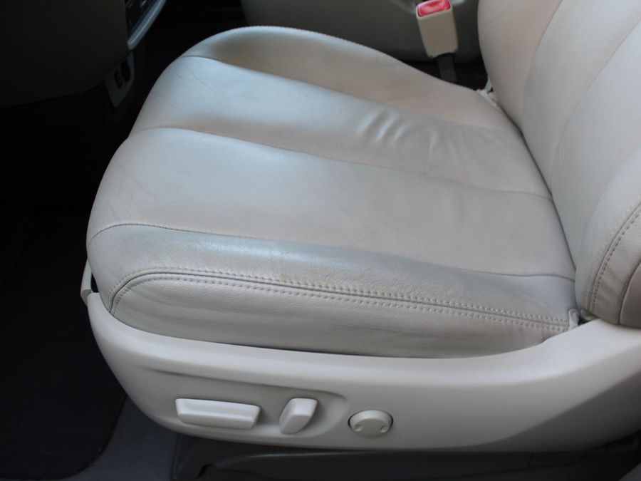 2014 Toyota Sienna XLE