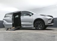 2025 Toyota Sienna XSE